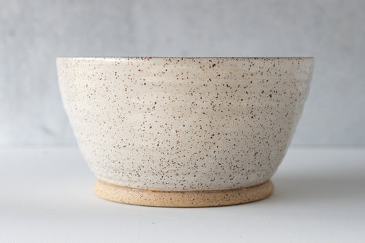 Farmhouse White Serving Bowl (medium)