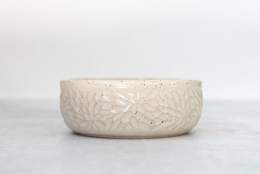 Farmhouse White Carved Bowl (Small)